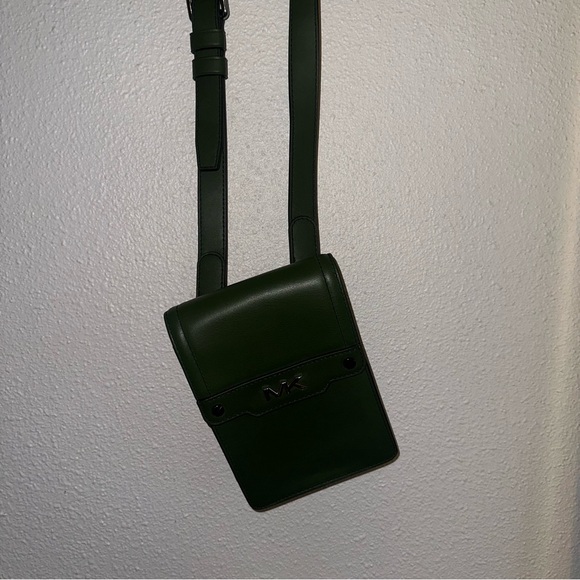 Michael Kors Green Crossbody Bag - Picture 1 of 5